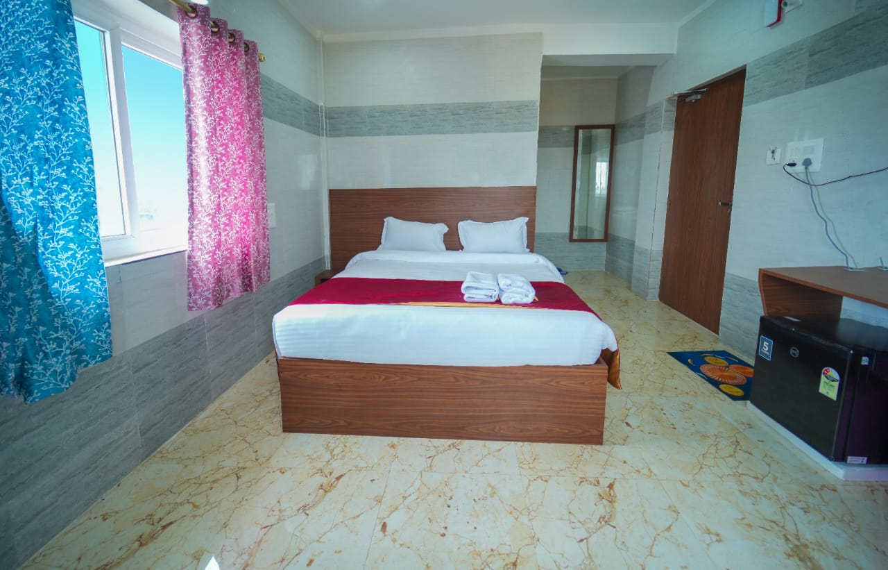 best medical tourism budget friendly stay in bhubaneswar, best medical tourism budget friendly stay in bapuji nagar, budget hotel near apollo hospital bhubaneswar, affordable hotel near railway station bhubaneswar, hotel near airport bhubaneswar, best stay plan for medical patients bhubaneswar, hotel mirka plaza.